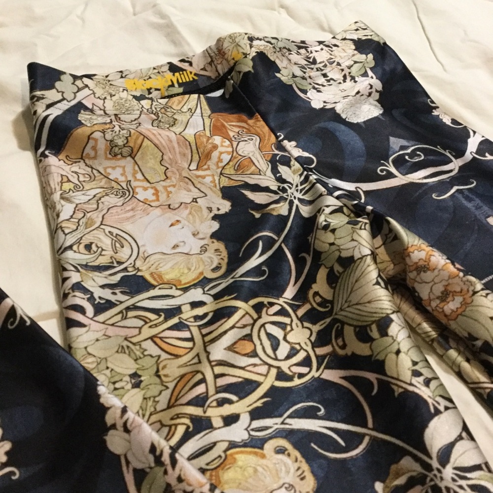 Blackmilk Mucha Black Leggings, Small